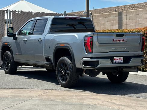 Certified 2025 GMC Sierra 2500 AT4 AWD/4WD image 6