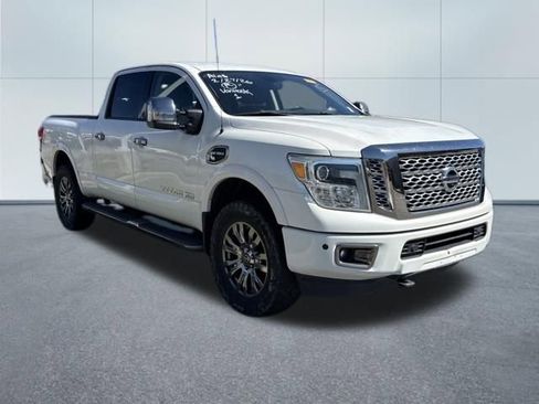 Used 2017 Nissan Titan Platinum Reserve image 2