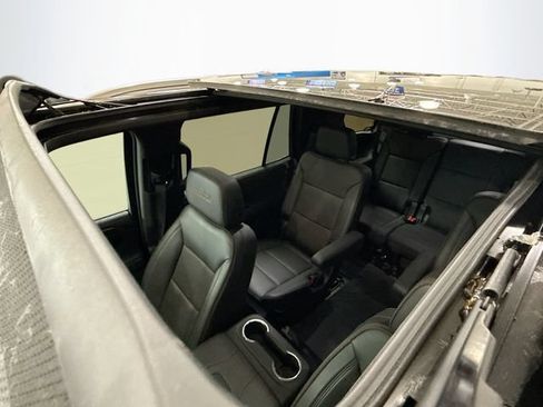 Used 2024 Chevrolet Tahoe High Country AWD/4WD image 23