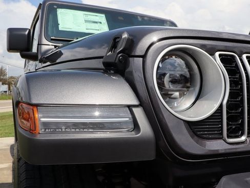 New 2025 Jeep Wrangler Sahara image 4