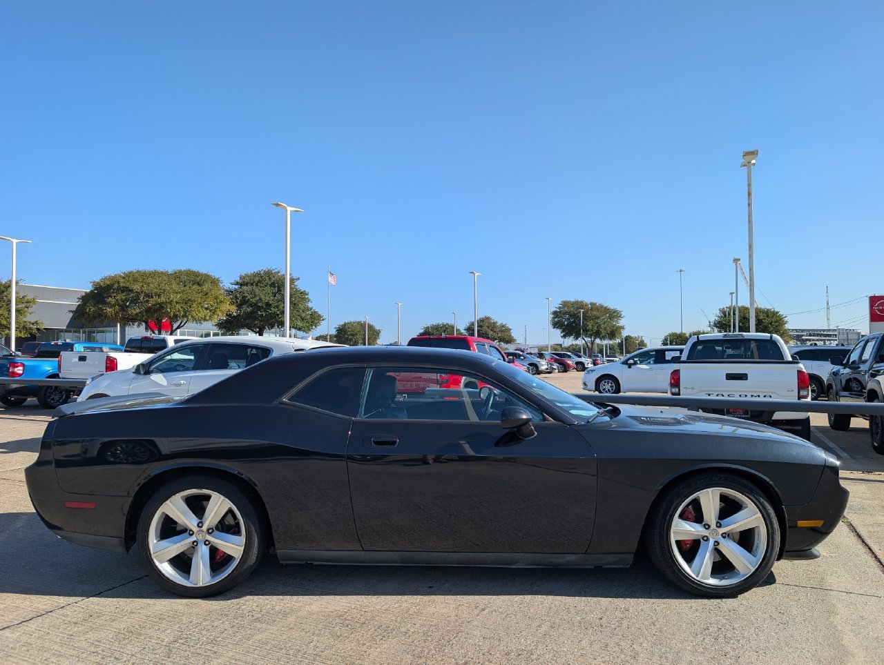 Used 2009 Dodge Challenger SRT8 w/ SRT Option Group II RWD image 2