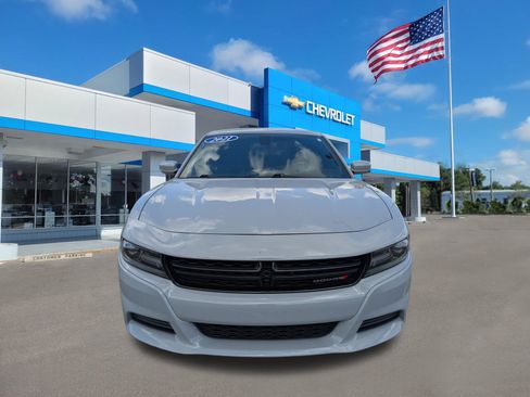 Used 2021 Dodge Charger SXT RWD image 2