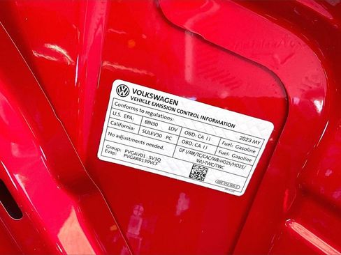 Used 2023 Volkswagen Taos SE w/ Panoramic Sunroof Package image 31