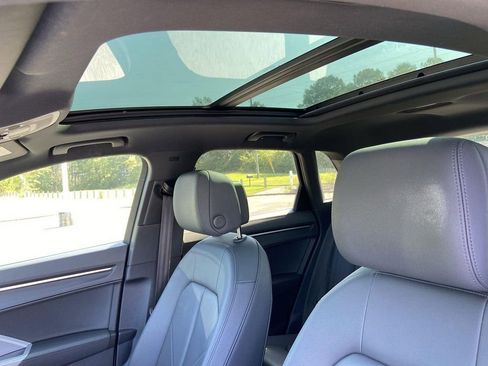 Used 2023 Audi Q3 2.0T Premium image 18