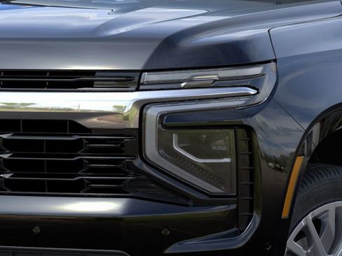 New 2026 Chevrolet Suburban LS image 10