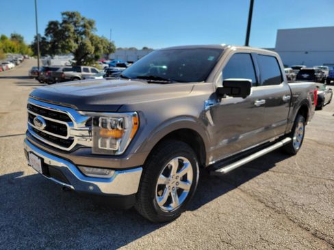 Certified 2023 Ford F150 XLT w/ Equipment Group 302A High image 8