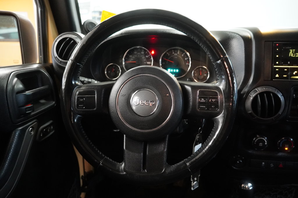 Used 2014 Jeep Wrangler Unlimited Sport w/ Quick Order Package 24S AWD/4WD image 17