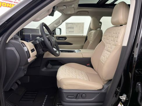 New 2026 Nissan Armada Platinum image 14