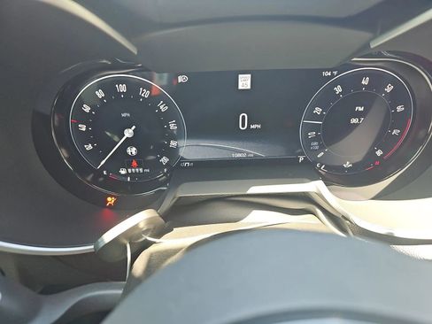 Used 2024 Alfa Romeo Stelvio Quadrifoglio image 11