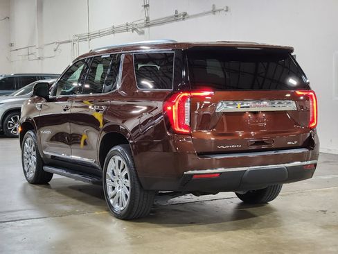 Used 2022 GMC Yukon SLT w/ SLT Premium Package RWD image 11