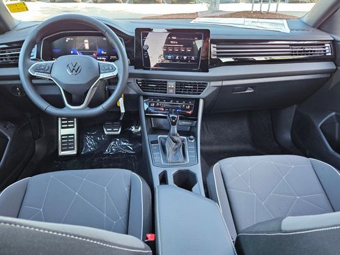 New 2025 Volkswagen Jetta Sport image 9