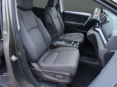 Used 2018 Honda Odyssey EX image 20
