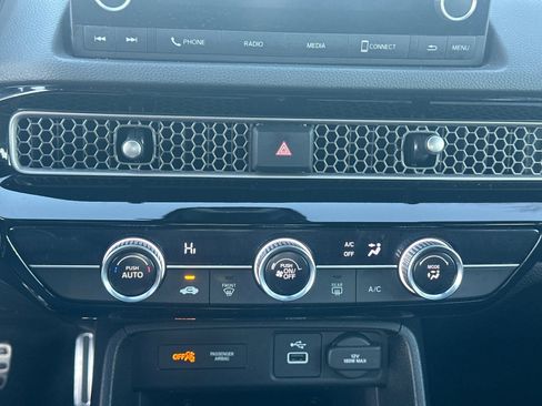 Used 2024 Honda Civic Sport image 29