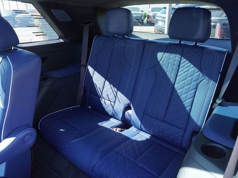 New 2026 Cadillac Vistiq Premium Luxury image 9