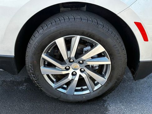 Used 2022 Chevrolet Equinox LT AWD/4WD image 11