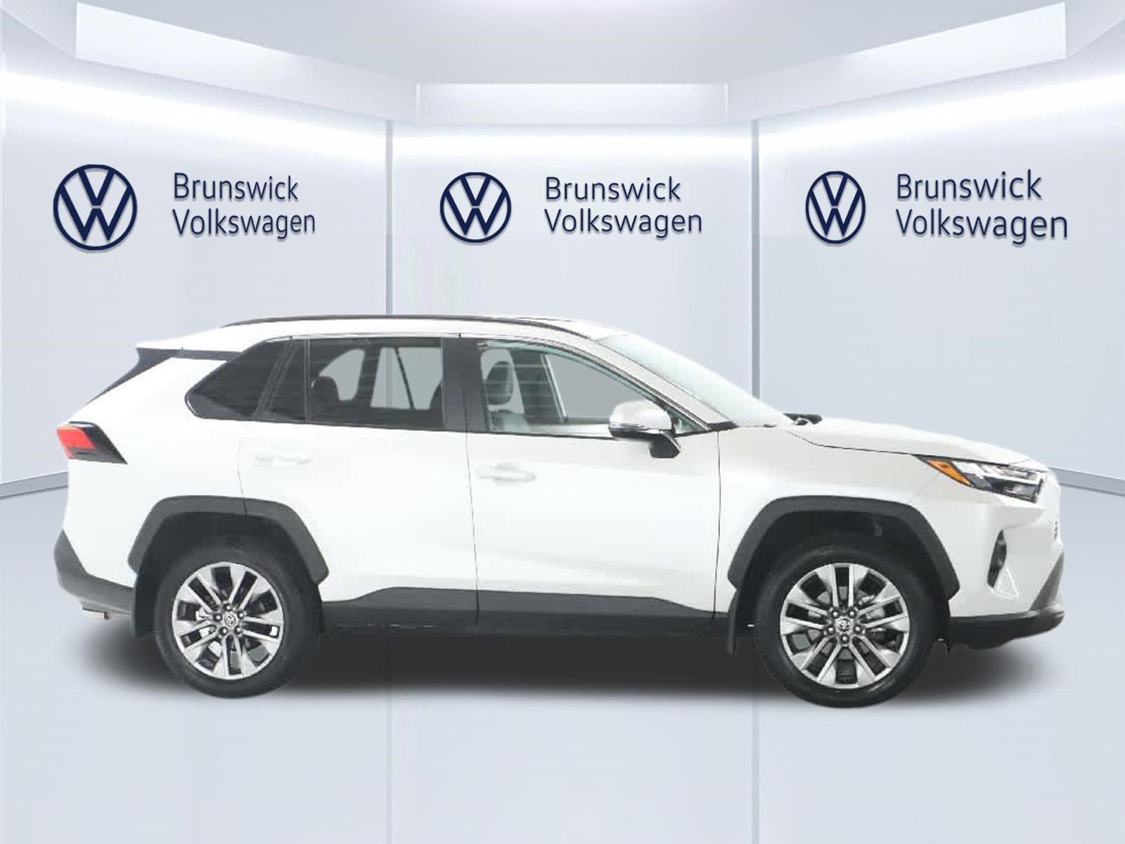 Used 2024 Toyota RAV4 XLE Premium w/ Weather Package AWD/4WD image 11