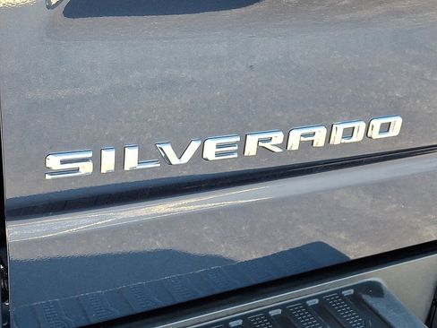 Used 2022 Chevrolet Silverado 1500 LT image 29