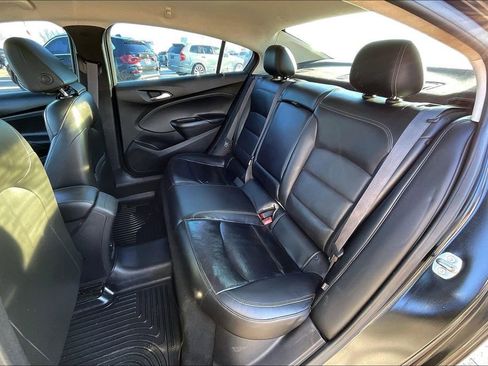 Used 2017 Chevrolet Cruze Premier image 26