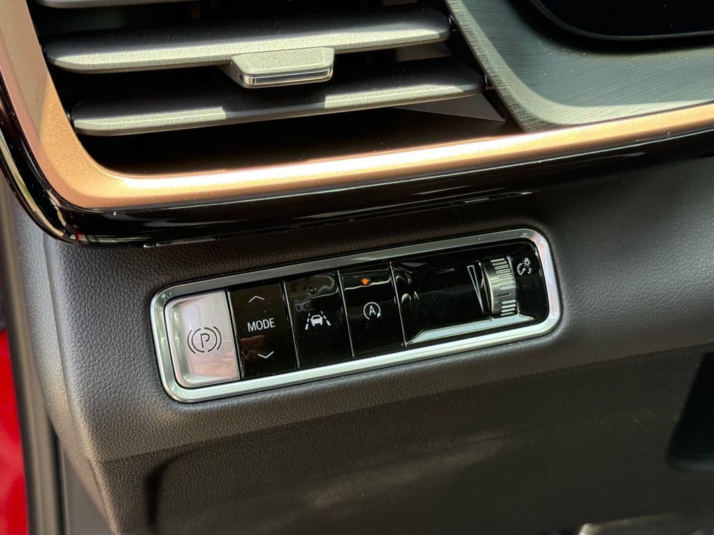 Certified 2026 Buick Envision Sport Touring AWD/4WD image 16