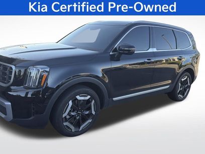 Used 2023 Kia Telluride S w/ S Sunroof Package