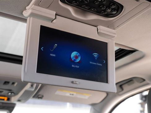 Used 2019 Cadillac Escalade ESV Luxury image 42