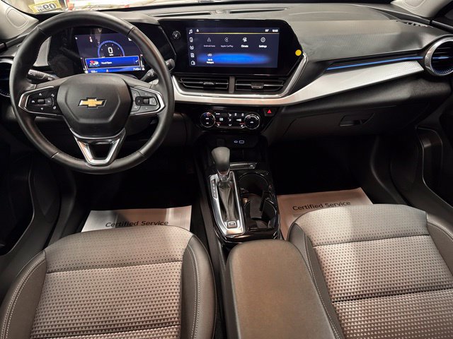 Used 2024 Chevrolet Trax LT w/ Driver Confidence Package FWD image 23