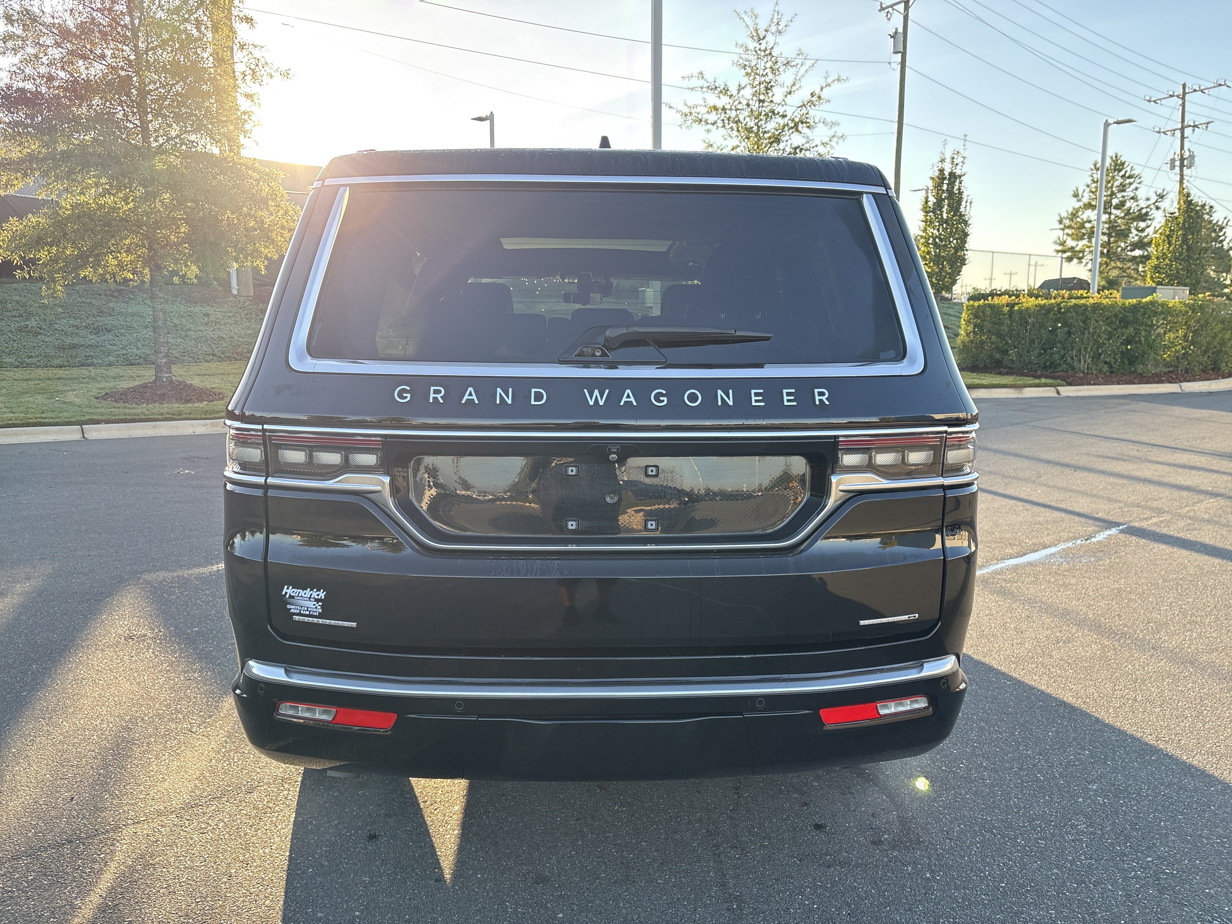 Used 2022 Jeep Grand Wagoneer Series II AWD/4WD image 8