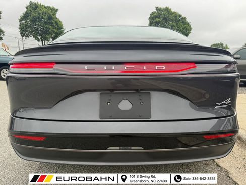 Used 2024 Lucid Air Touring AWD/4WD image 3