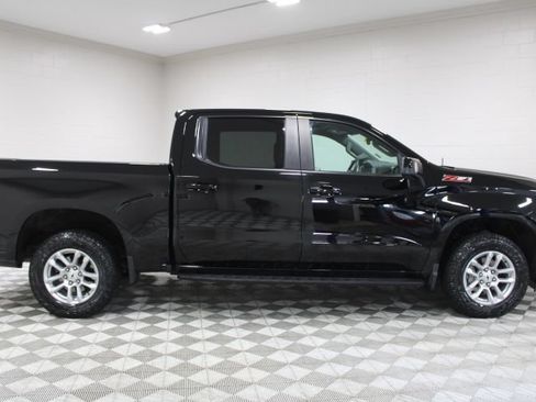 Used 2024 Chevrolet Silverado 1500 RST AWD/4WD image 12