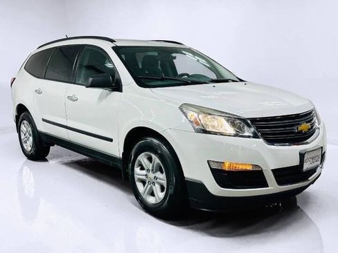Used 2017 Chevrolet Traverse LS AWD/4WD image 2