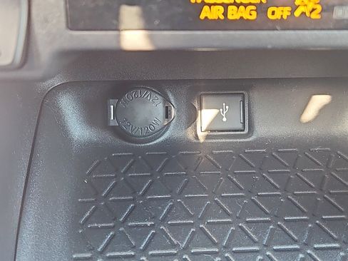 Used 2022 Toyota RAV4 XLE w/ Convenience Package image 10