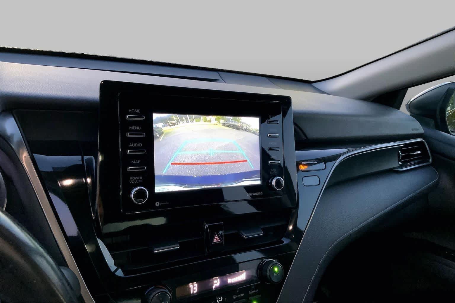 Used 2021 Toyota Camry SE FWD image 25