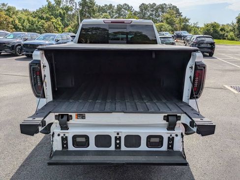 Used 2020 GMC Sierra 1500 SLT w/ SLT Premium Plus Package AWD/4WD image 15