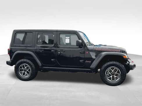 Used 2024 Jeep Wrangler Unlimited Rubicon w/ Technology Group AWD/4WD image 9