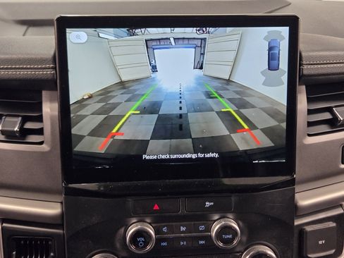 Certified 2022 Ford Expedition XLT image 16