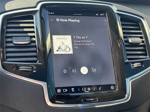 Used 2023 Volvo XC90 T8 Plus image 13