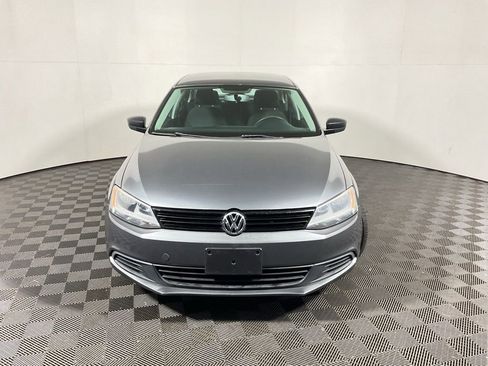 Used 2011 Volkswagen Jetta Sedan image 3