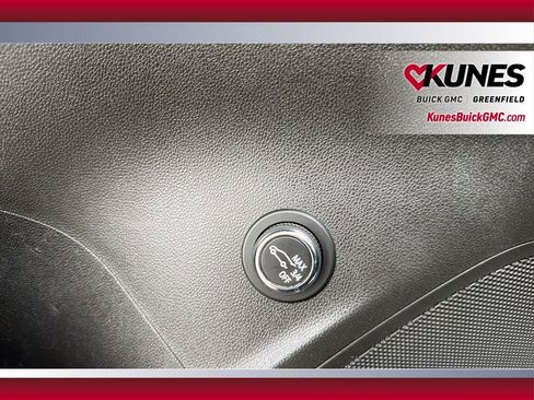 Used 2023 Buick Envision Essence w/ Sport Touring Package image 31