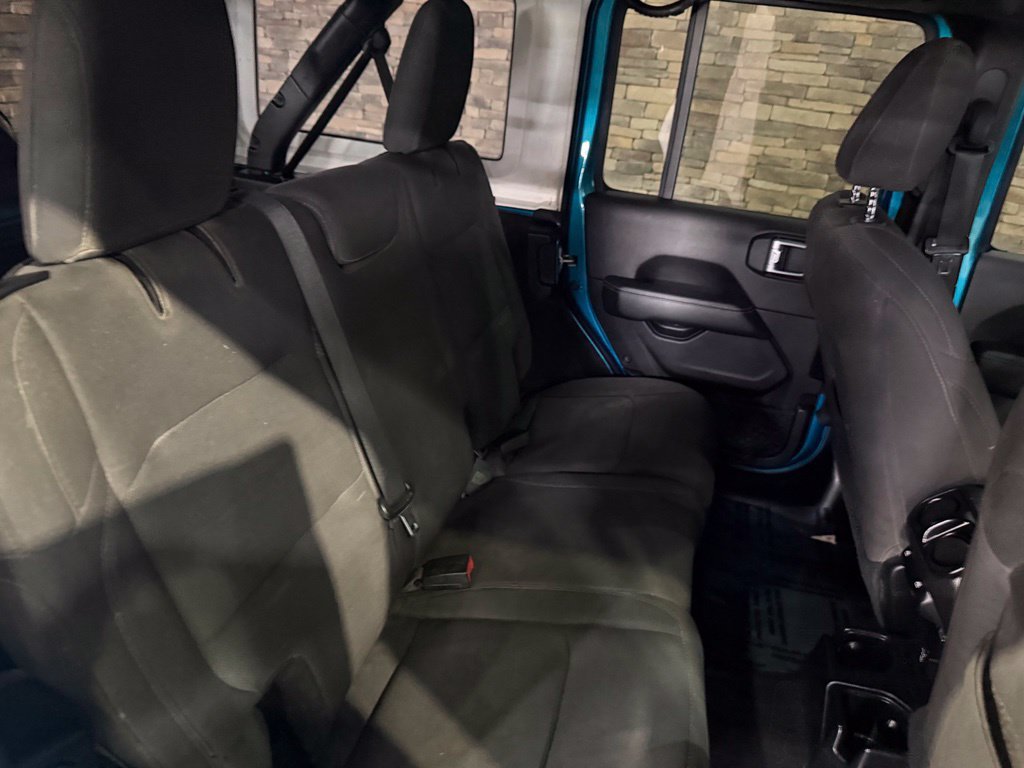 Used 2019 Jeep Wrangler Unlimited Sahara w/ Safety Group AWD/4WD image 32