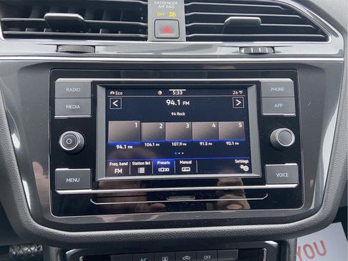 Used 2021 Volkswagen Tiguan S image 29