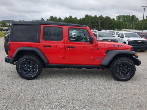 Used 2023 Jeep Wrangler Unlimited w/ Cold Weather Group AWD/4WD image 11
