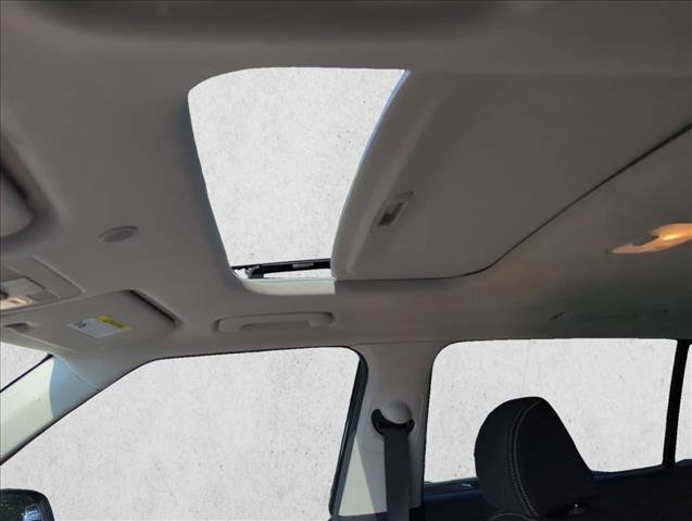 Used 2021 Hyundai Venue SEL w/ Premium Package FWD image 21