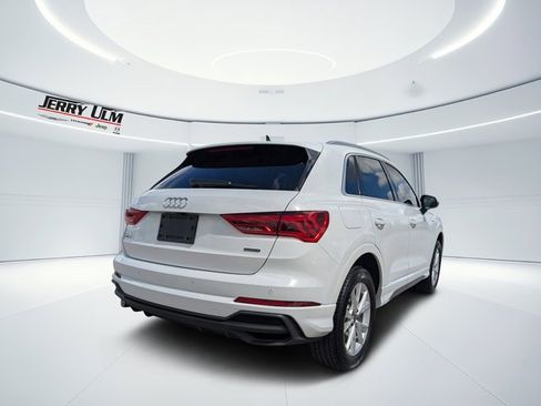 Used 2024 Audi Q3 2.0T Premium Plus w/ Premium Plus Package image 4