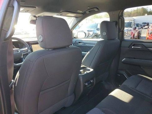 New 2025 GMC Acadia Elevation image 11