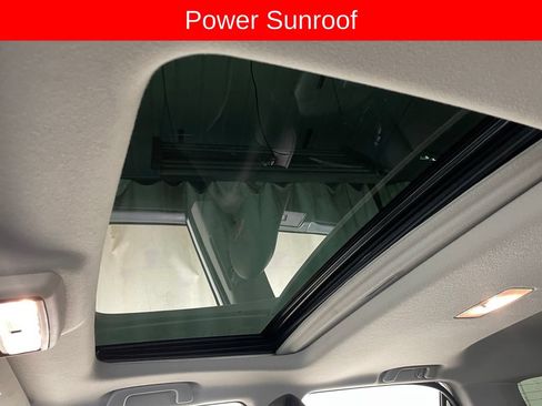Used 2022 Toyota 4Runner TRD Off-Road Premium w/ Moonroof Package AWD/4WD image 5