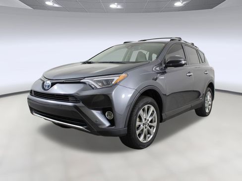 Used 2016 Toyota RAV4 Limited image 1