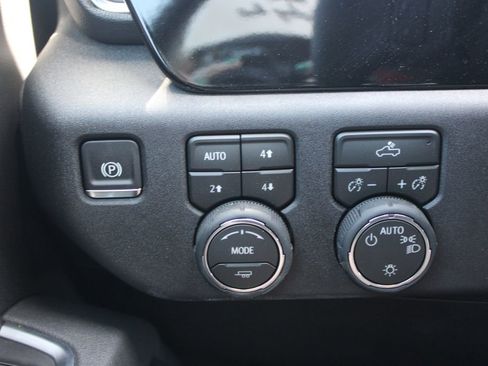 New 2026 Chevrolet Silverado 1500 LT w/ All Star Edition Plus AWD/4WD image 38