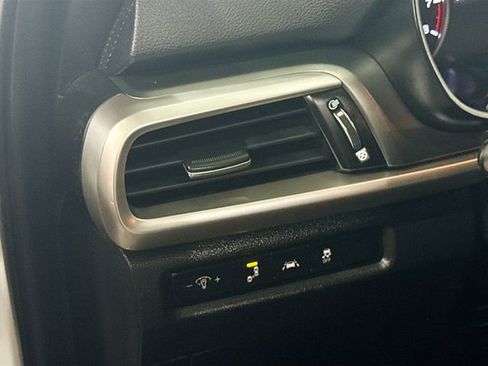 Used 2020 Kia Telluride LX image 11