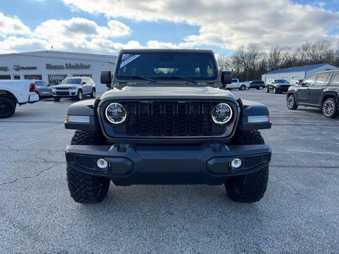 Used 2025 Jeep Wrangler Willys image 10