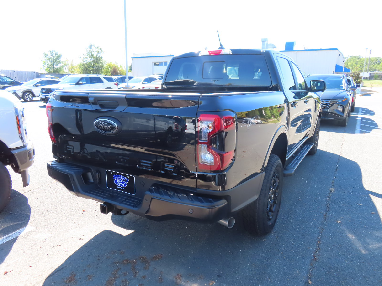 New 2026 Ford Ranger Lariat w/ Black Appearance Package AWD/4WD image 4
